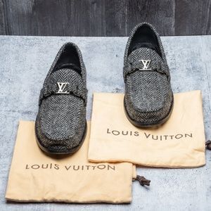 Louis Vuitton Mens 8.5 Black Grey Zig Zag Loafers